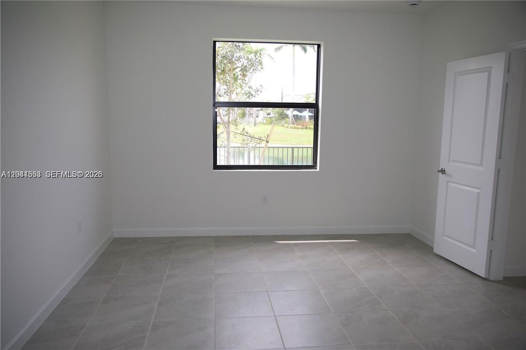 For Rent: $4,200 (3 beds, 3 baths, 1738 Square Feet)