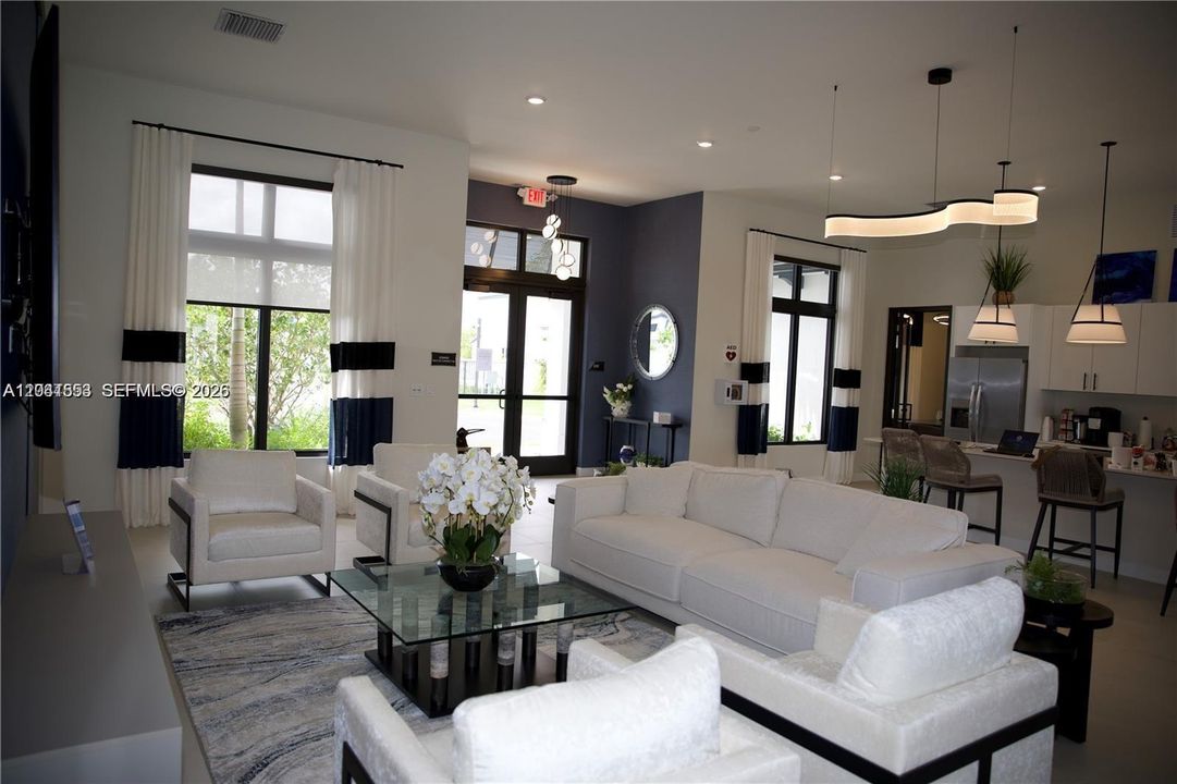 For Rent: $4,200 (3 beds, 3 baths, 1738 Square Feet)