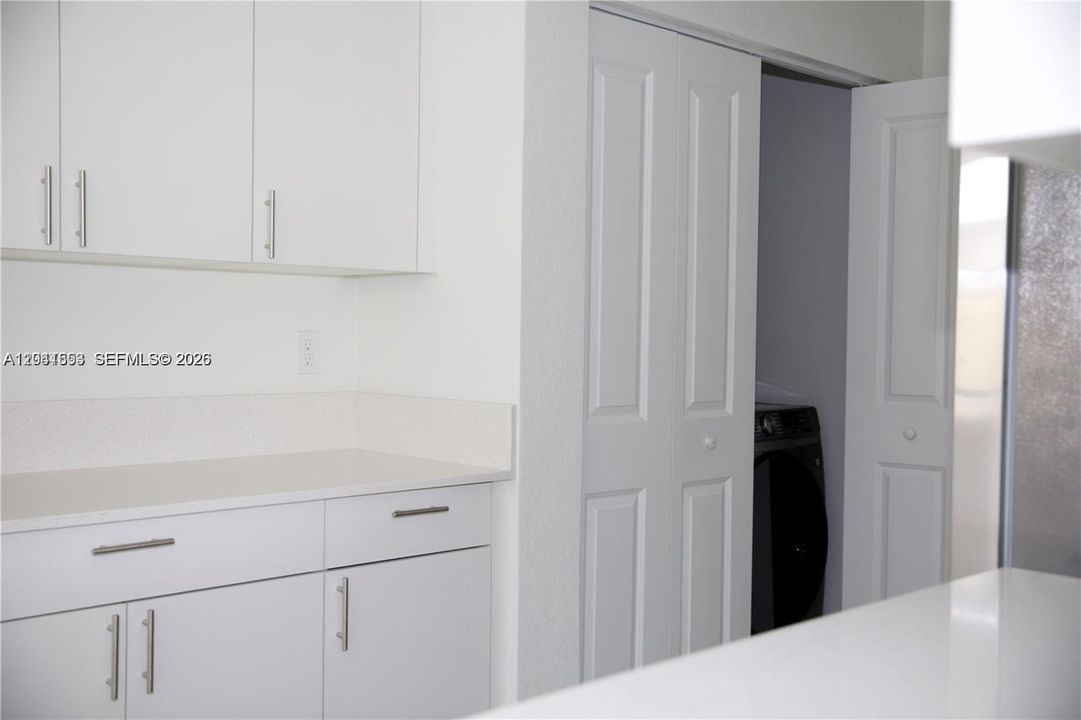 For Rent: $4,200 (3 beds, 3 baths, 1738 Square Feet)