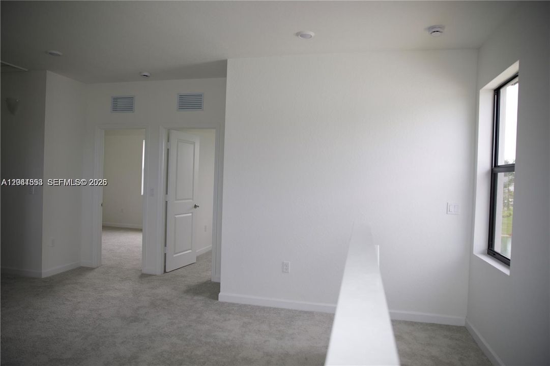 For Rent: $4,200 (3 beds, 3 baths, 1738 Square Feet)