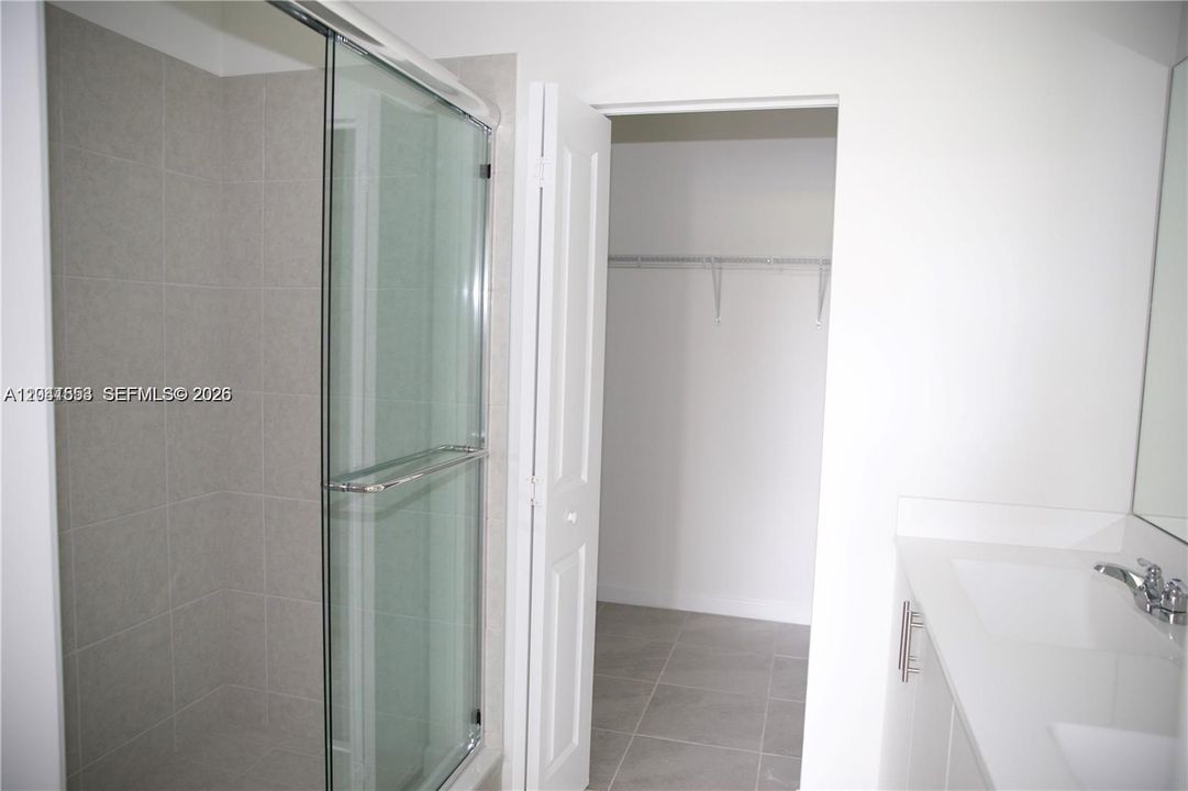 For Rent: $4,200 (3 beds, 3 baths, 1738 Square Feet)