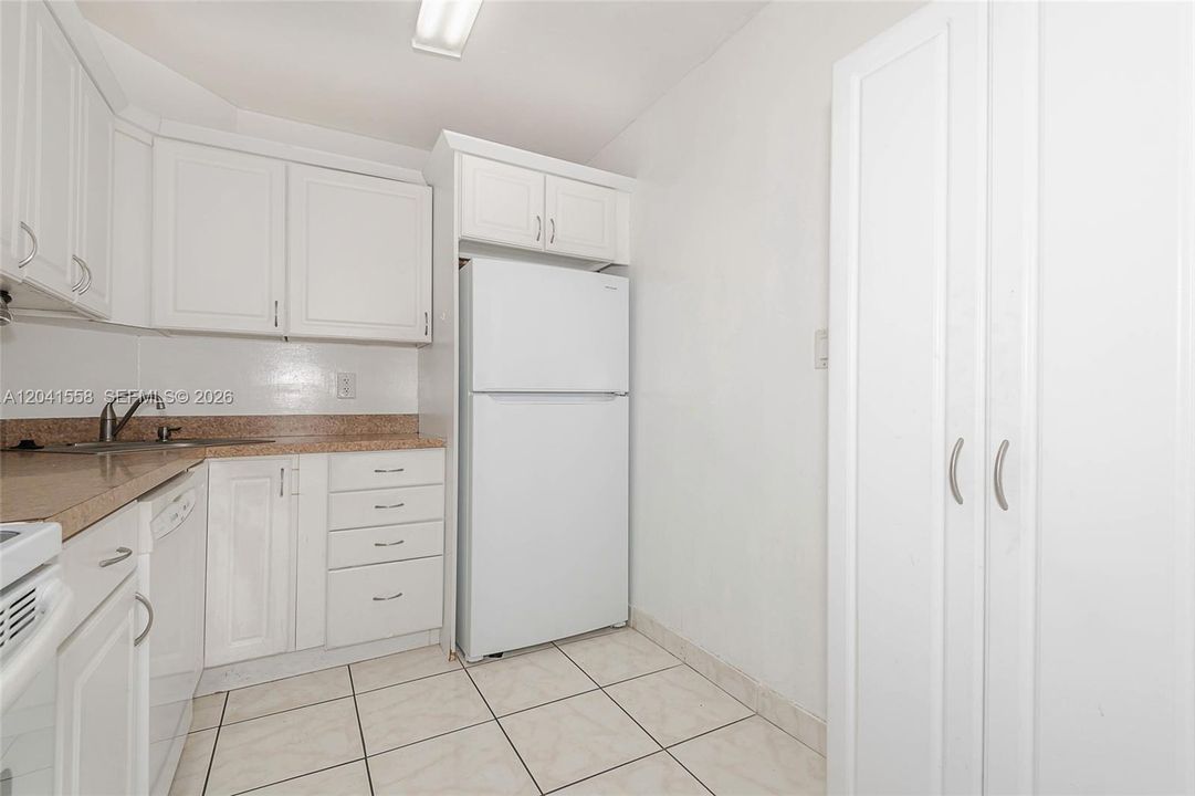 En Renta: $1,795 (2 camas, 2 baños, 1050 Pies cuadrados)
