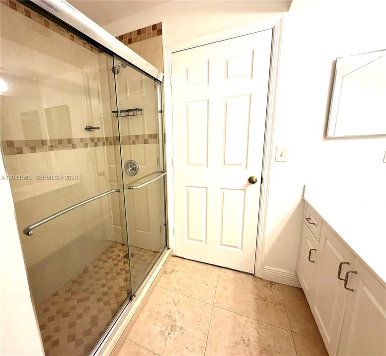 For Rent: $3,499 (2 beds, 2 baths, 1155 Square Feet)