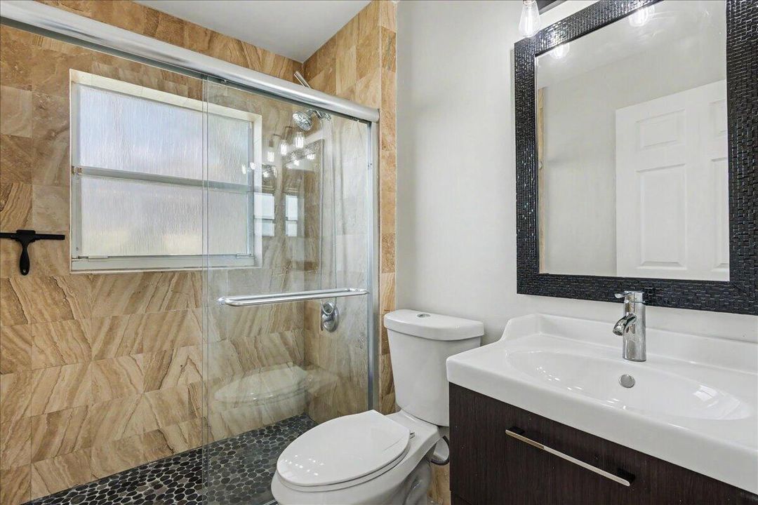 2nd Bathroom