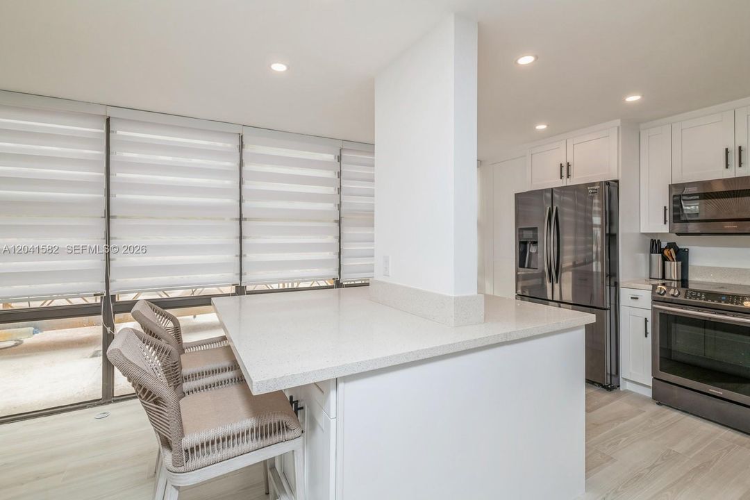 For Sale: $995,000 (2 beds, 2 baths, 1822 Square Feet)