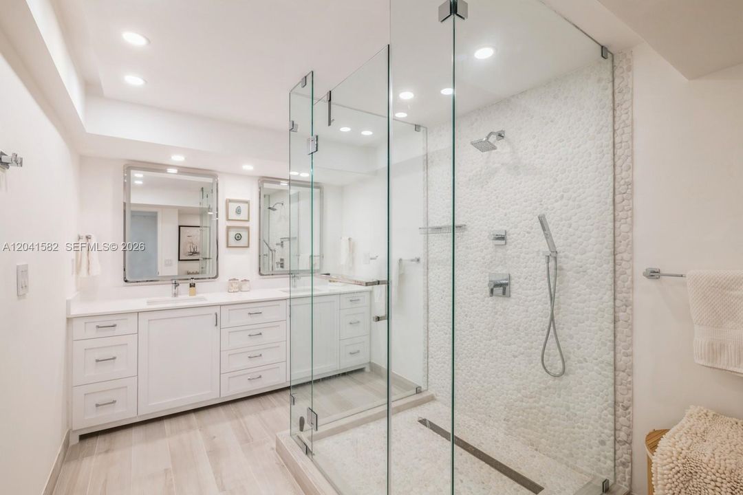 For Sale: $995,000 (2 beds, 2 baths, 1822 Square Feet)