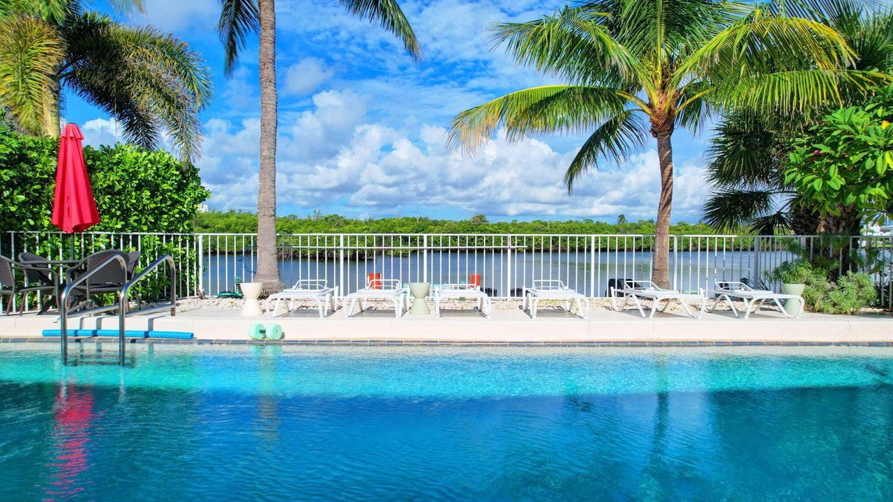 44-web-or-mls-6520 N Ocean (6)
