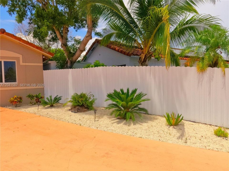 En Venta: $630,000 (3 camas, 2 baños, 1180 Pies cuadrados)