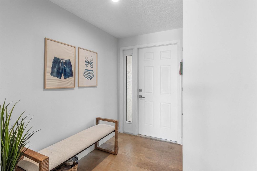 005-900JefferyStreet-BocaRaton-FL-33487-