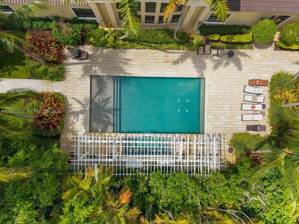 For Sale: $6,849,000 (7 beds, 8 baths, 9223 Square Feet)