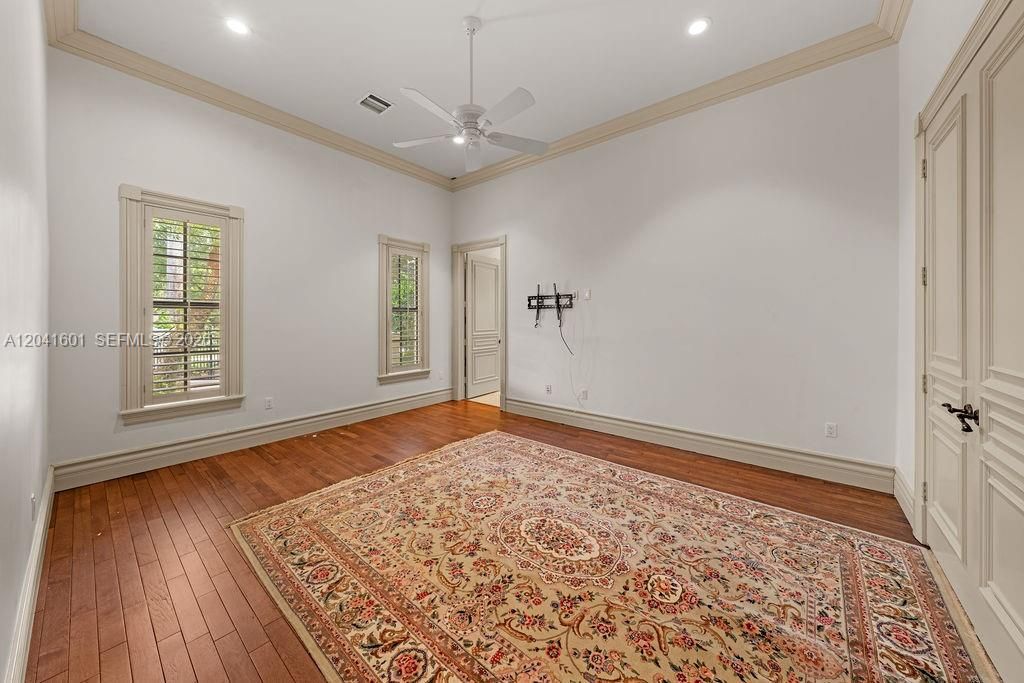 For Sale: $6,849,000 (7 beds, 8 baths, 9223 Square Feet)