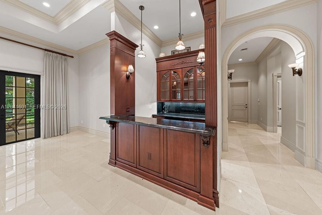 For Sale: $6,849,000 (7 beds, 8 baths, 9223 Square Feet)