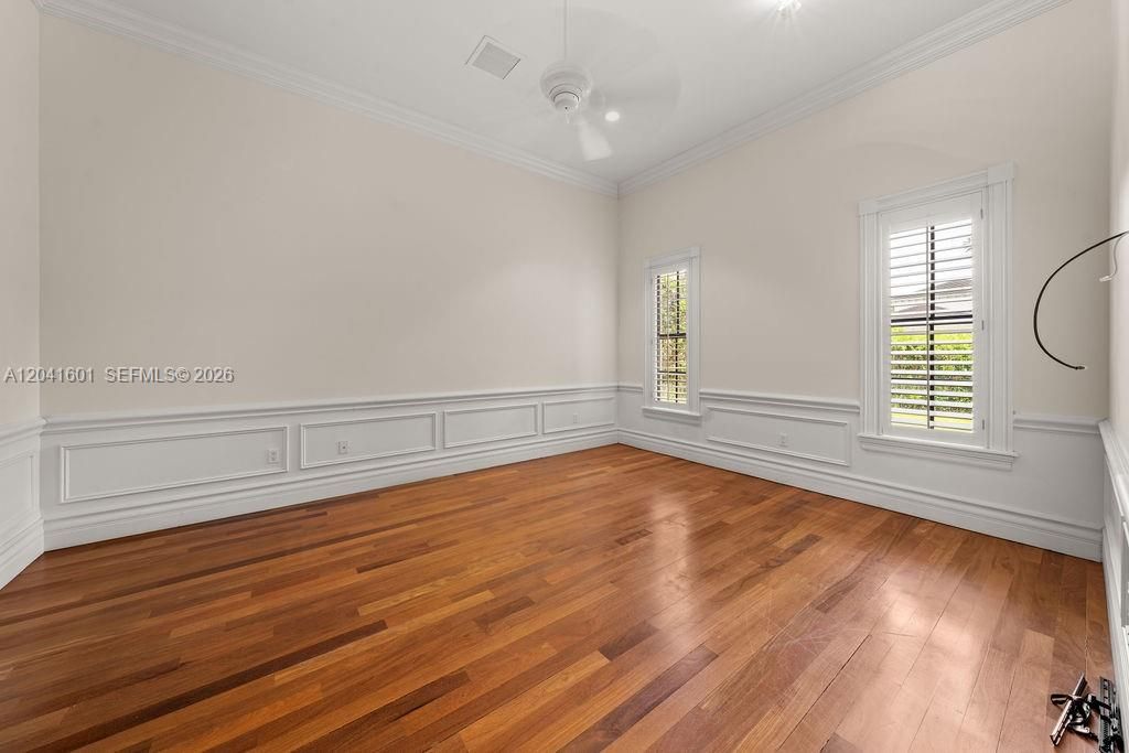 For Sale: $6,849,000 (7 beds, 8 baths, 9223 Square Feet)