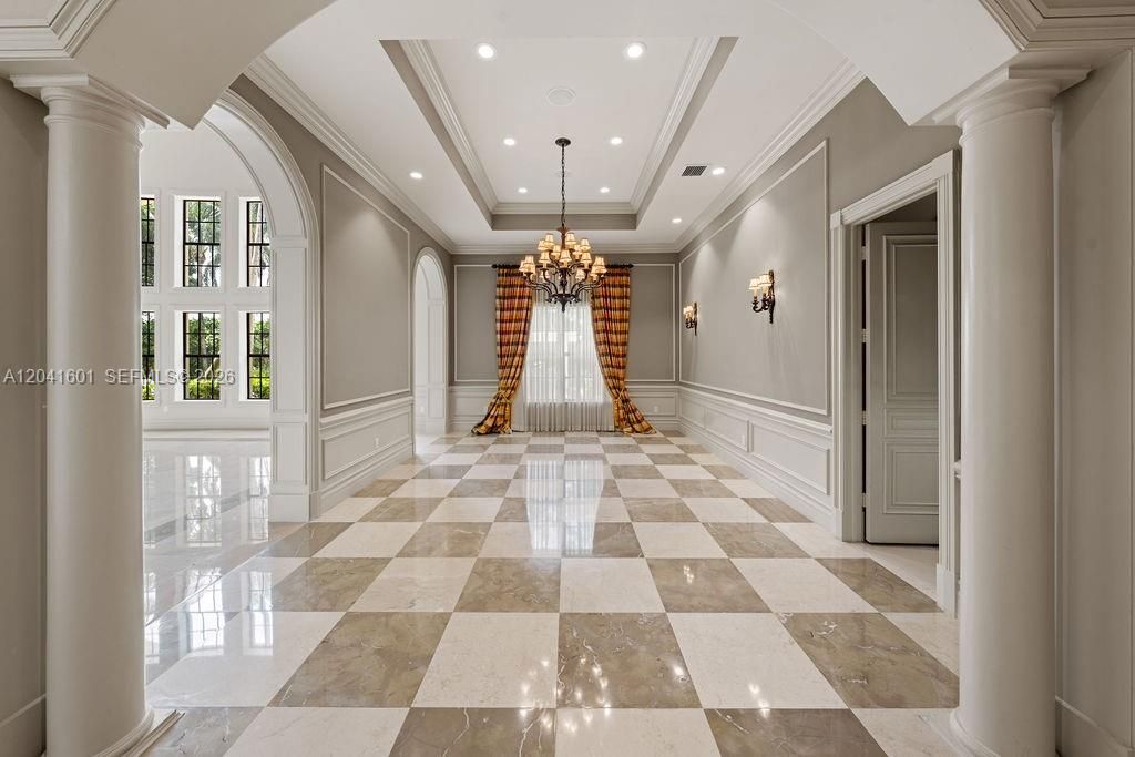 For Sale: $6,849,000 (7 beds, 8 baths, 9223 Square Feet)