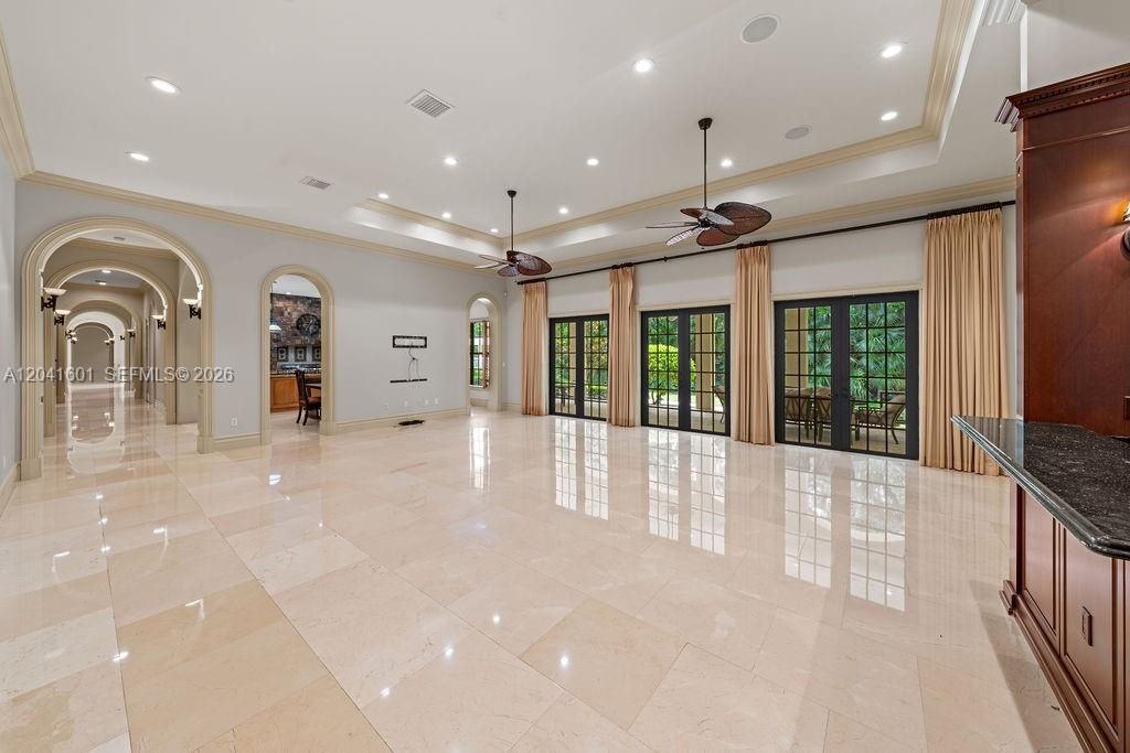 For Sale: $6,849,000 (7 beds, 8 baths, 9223 Square Feet)