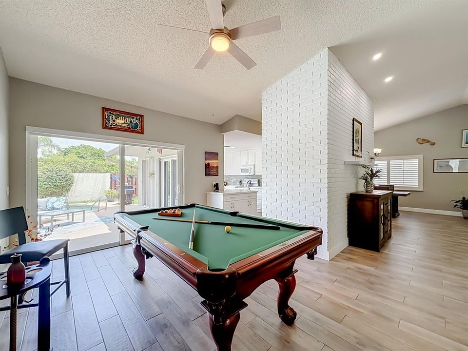 16751 Redwood Way-36