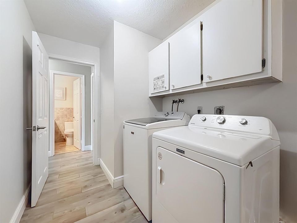 16751 Redwood Way-98