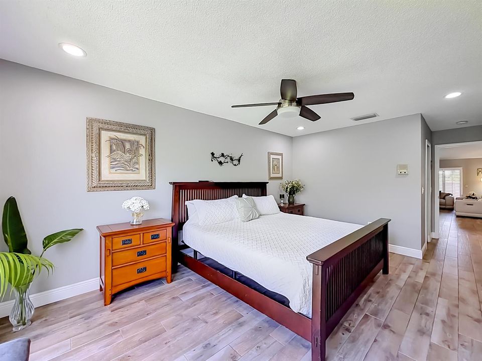 16751 Redwood Way-81