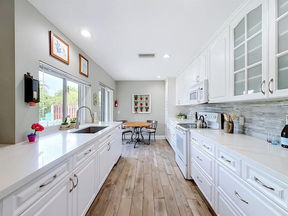 16751 Redwood Way-45