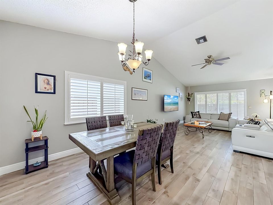 16751 Redwood Way-27