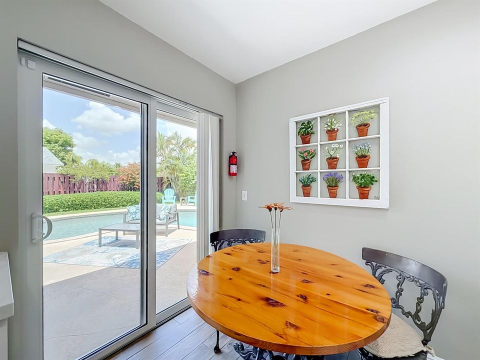 16751 Redwood Way-49