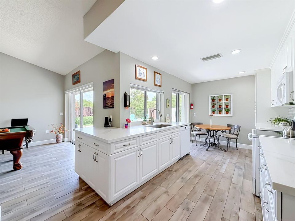 16751 Redwood Way-44