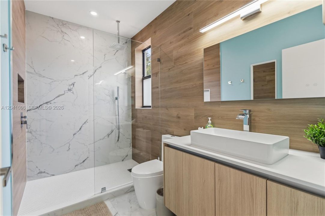 For Sale: $1,190,000 (3 beds, 3 baths, 2016 Square Feet)