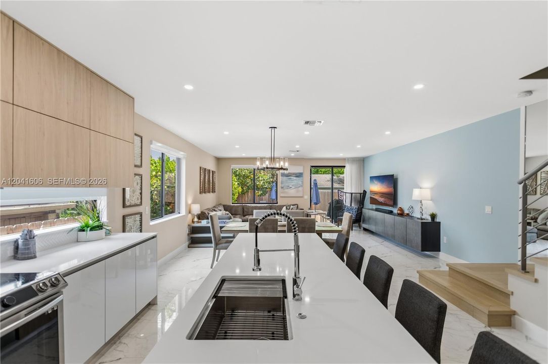 For Sale: $1,190,000 (3 beds, 3 baths, 2016 Square Feet)