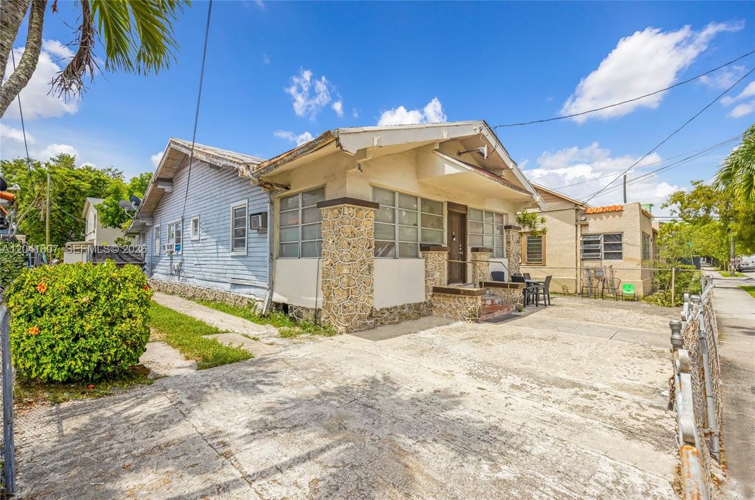 For Sale: $700,000 (0 beds, 0 baths, 1856 Square Feet)