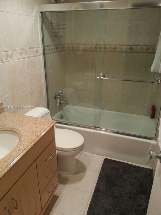 En Venta: $400,000 (1 camas, 1 baños, 812 Pies cuadrados)