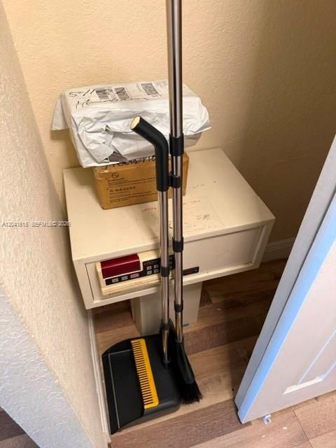 For Rent: $2,000 (0 beds, 1 baths, 410 Square Feet)