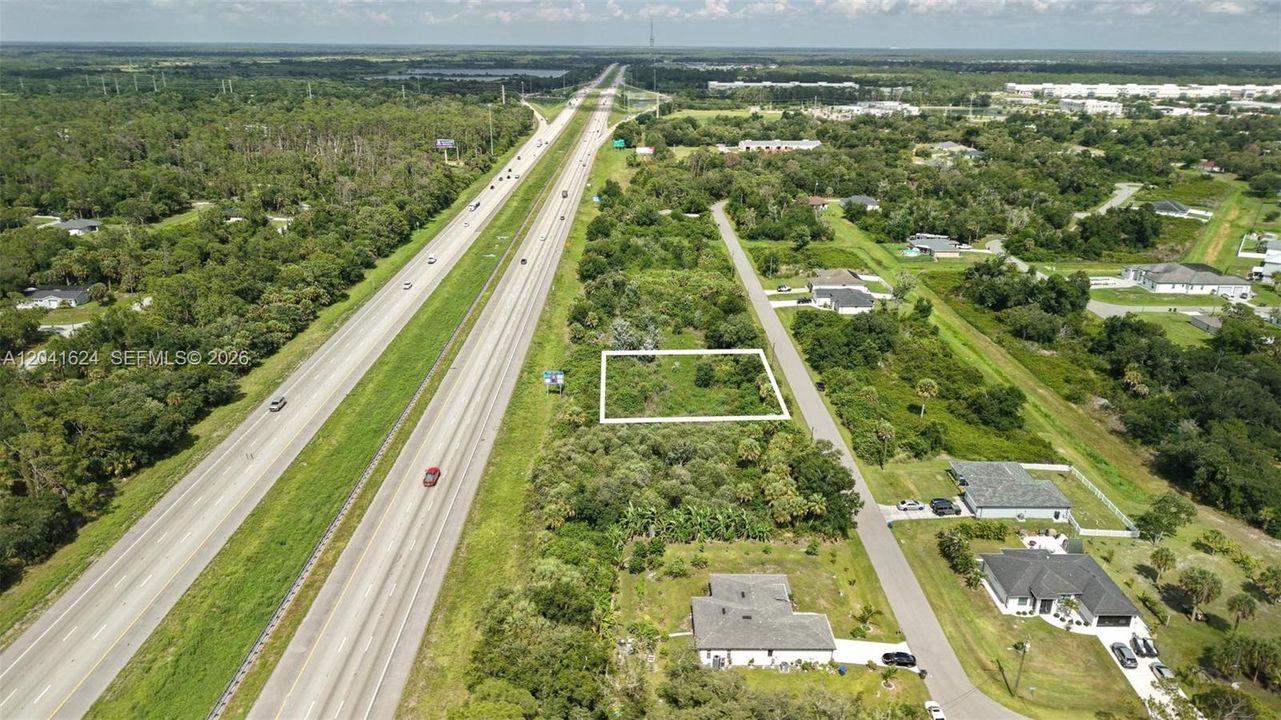 На продажу: $22,000 (0.23 acres)
