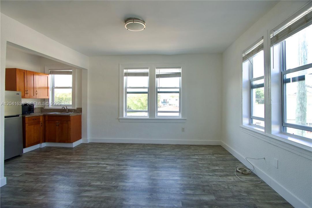 Recently Rented: $1,600 (0 beds, 1 baths, 0 Square Feet)