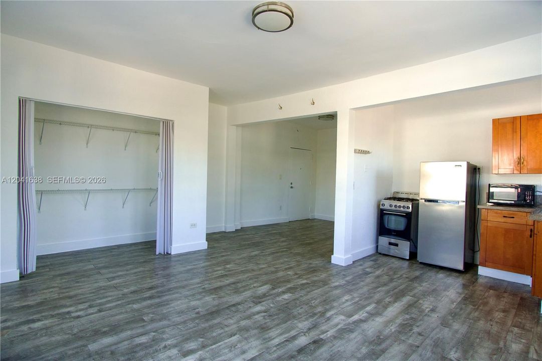 Recently Rented: $1,600 (0 beds, 1 baths, 0 Square Feet)