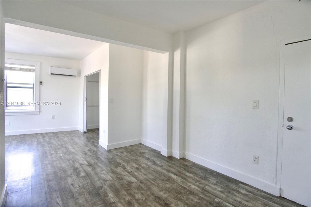 Recently Rented: $1,600 (0 beds, 1 baths, 0 Square Feet)