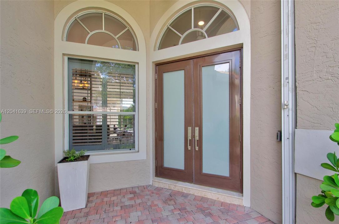 For Sale: $1,275,000 (4 beds, 3 baths, 2799 Square Feet)