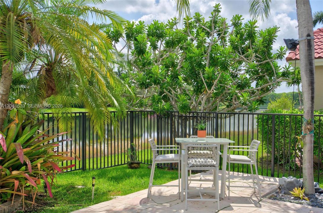 For Sale: $1,275,000 (4 beds, 3 baths, 2799 Square Feet)