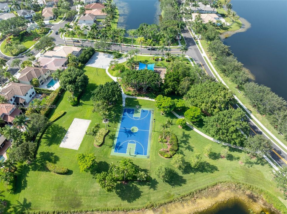 For Sale: $1,275,000 (4 beds, 3 baths, 2799 Square Feet)