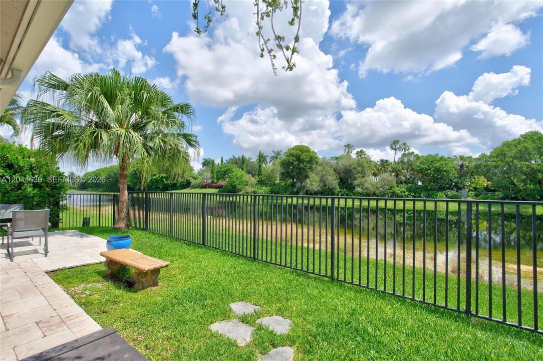 For Sale: $1,275,000 (4 beds, 3 baths, 2799 Square Feet)