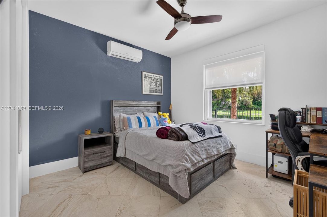 For Sale: $1,275,000 (4 beds, 3 baths, 2799 Square Feet)