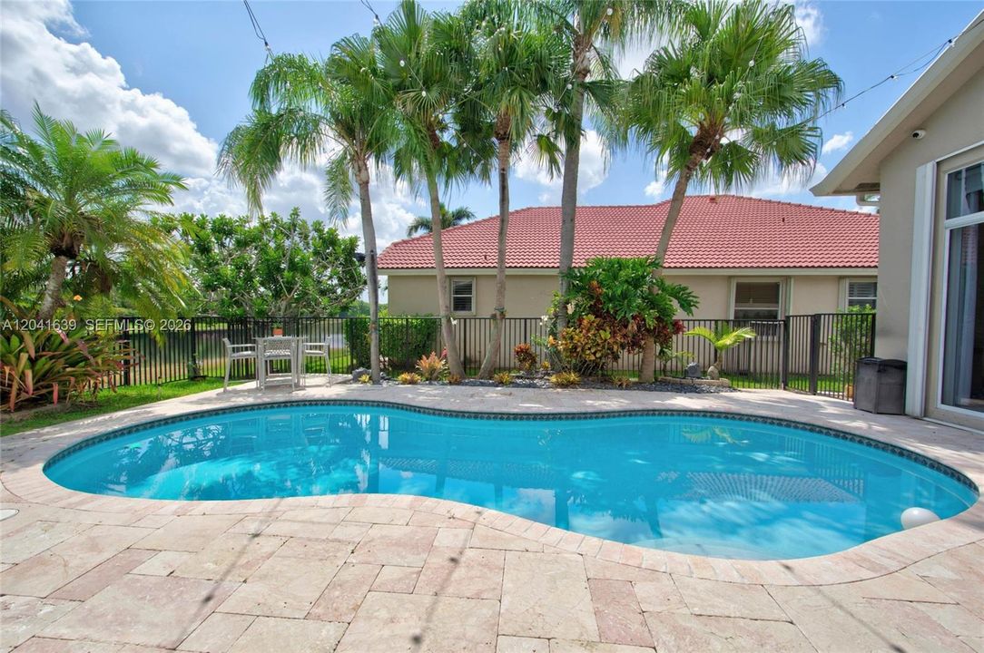 For Sale: $1,275,000 (4 beds, 3 baths, 2799 Square Feet)
