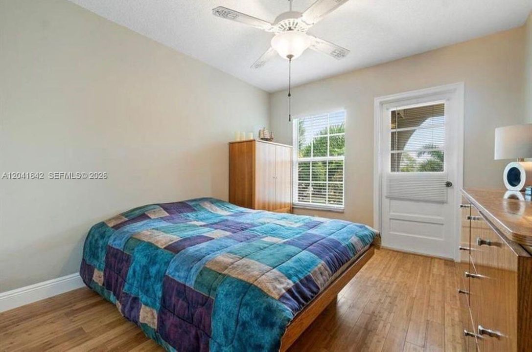 В аренду: $2,500 (2 спален, 2 ванн, 1080 Квадратных фут)