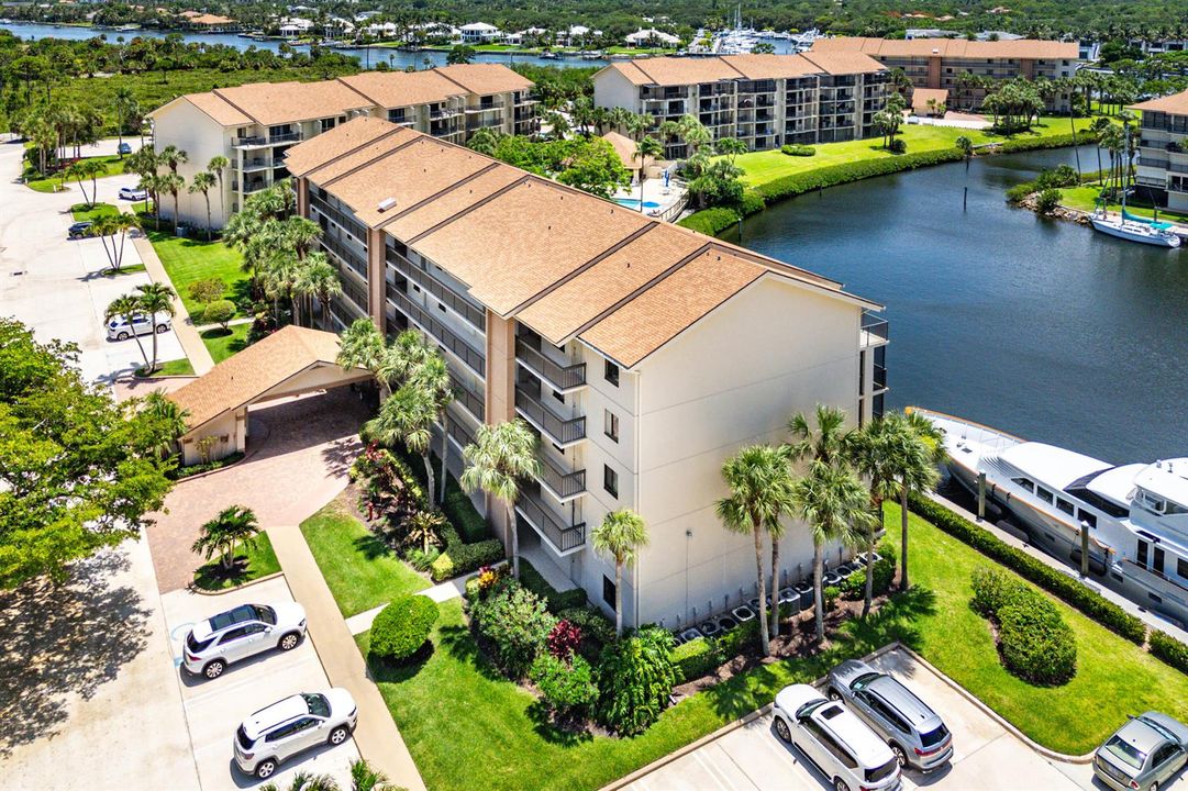 026-1301SeafarerCircle-Jupiter-FL-33477-