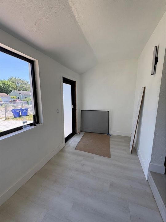 En Venta: $490,000 (3 camas, 2 baños, 1021 Pies cuadrados)