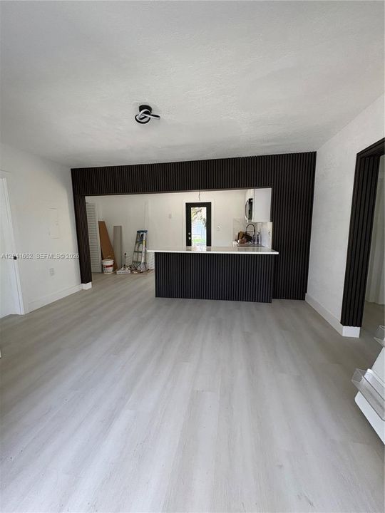 En Venta: $490,000 (3 camas, 2 baños, 1021 Pies cuadrados)