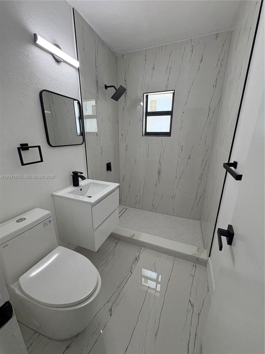 En Venta: $490,000 (3 camas, 2 baños, 1021 Pies cuadrados)