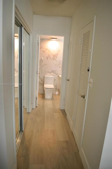 For Rent: $3,500 (1 beds, 1 baths, 896 Square Feet)