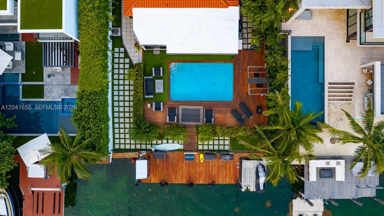В аренду: $55,000 (3 спален, 4 ванн, 2813 Квадратных фут)