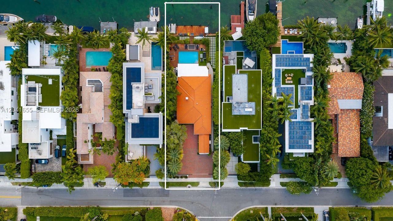 В аренду: $55,000 (3 спален, 4 ванн, 2813 Квадратных фут)