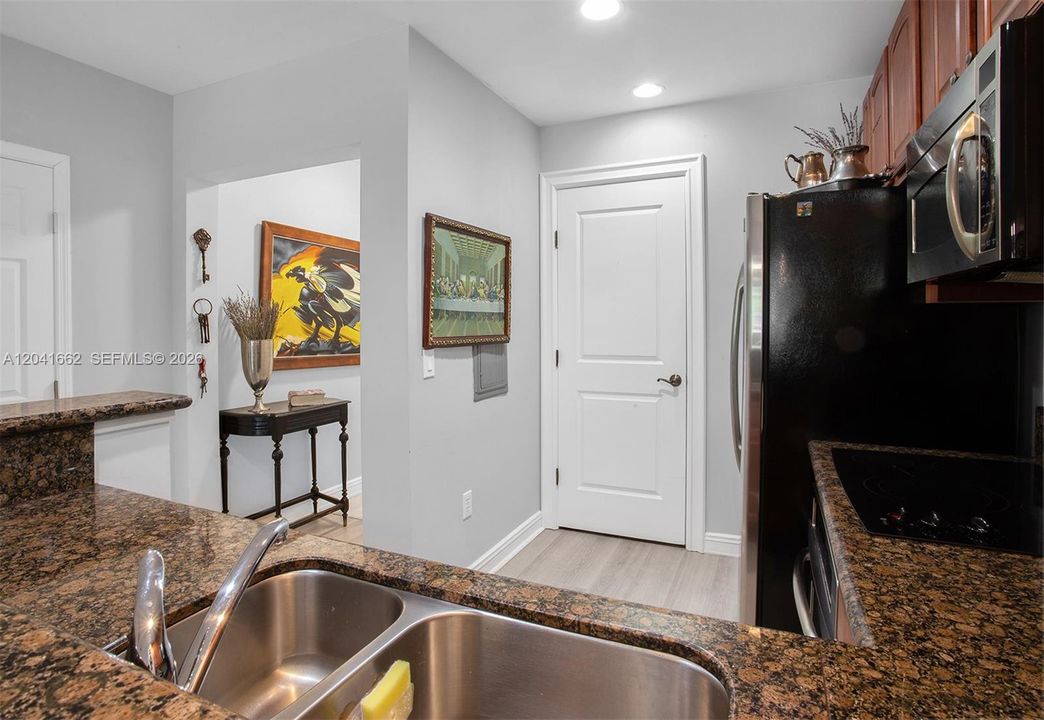En Venta: $395,000 (1 camas, 1 baños, 850 Pies cuadrados)